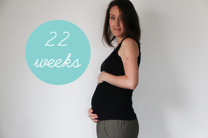 22 weeks pregnant - baby bump